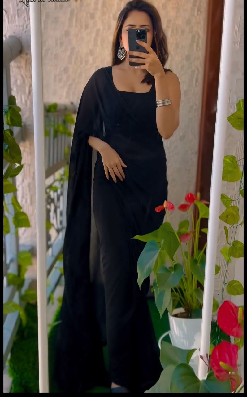 1-Min Ready To Wear  Black color Premium Fox Georgette Saree With Unstitch Blouse.