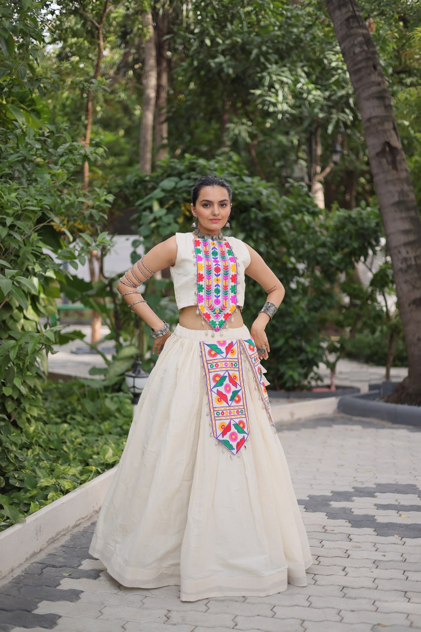 Kutchi Gamthi Chic – A Modern Take on Traditional Look