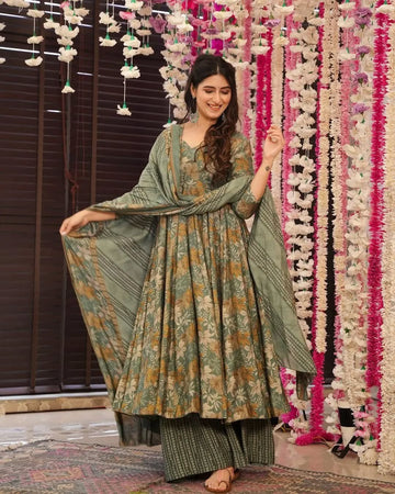 Grace in Green The Blooming Elegance Anarkali Pent Dupatta Set